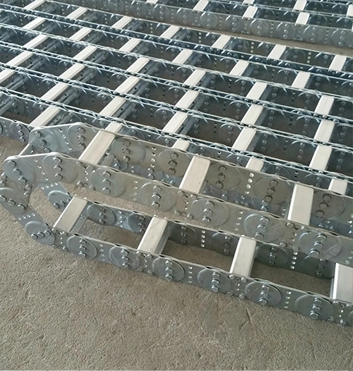 钢制拖链